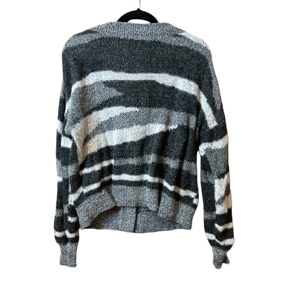 Black M Zebra Stripe Sweater V-neck Button Front Knitted Cardigan - Picture 3 of 5